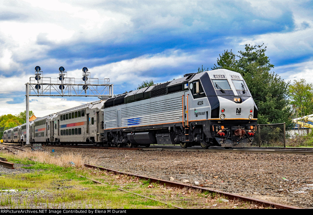 NJT 4024 on train 1269